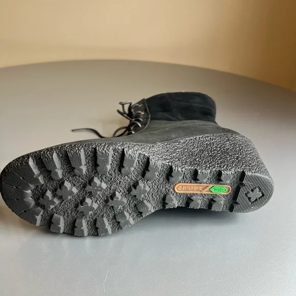 Women's Timberland Earthkeepers Amston Roll Top Black Boots Size 8 - Picture 7 of 11